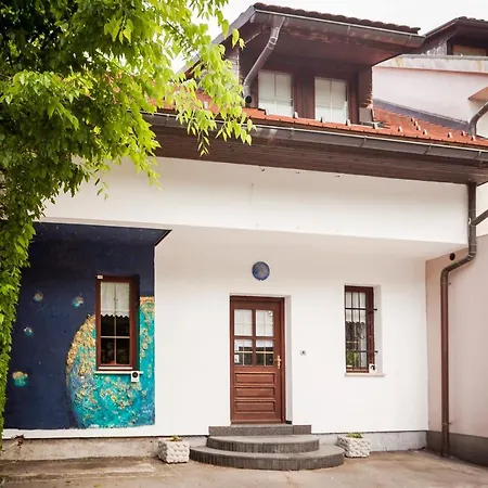 House Aurora - Free Parking